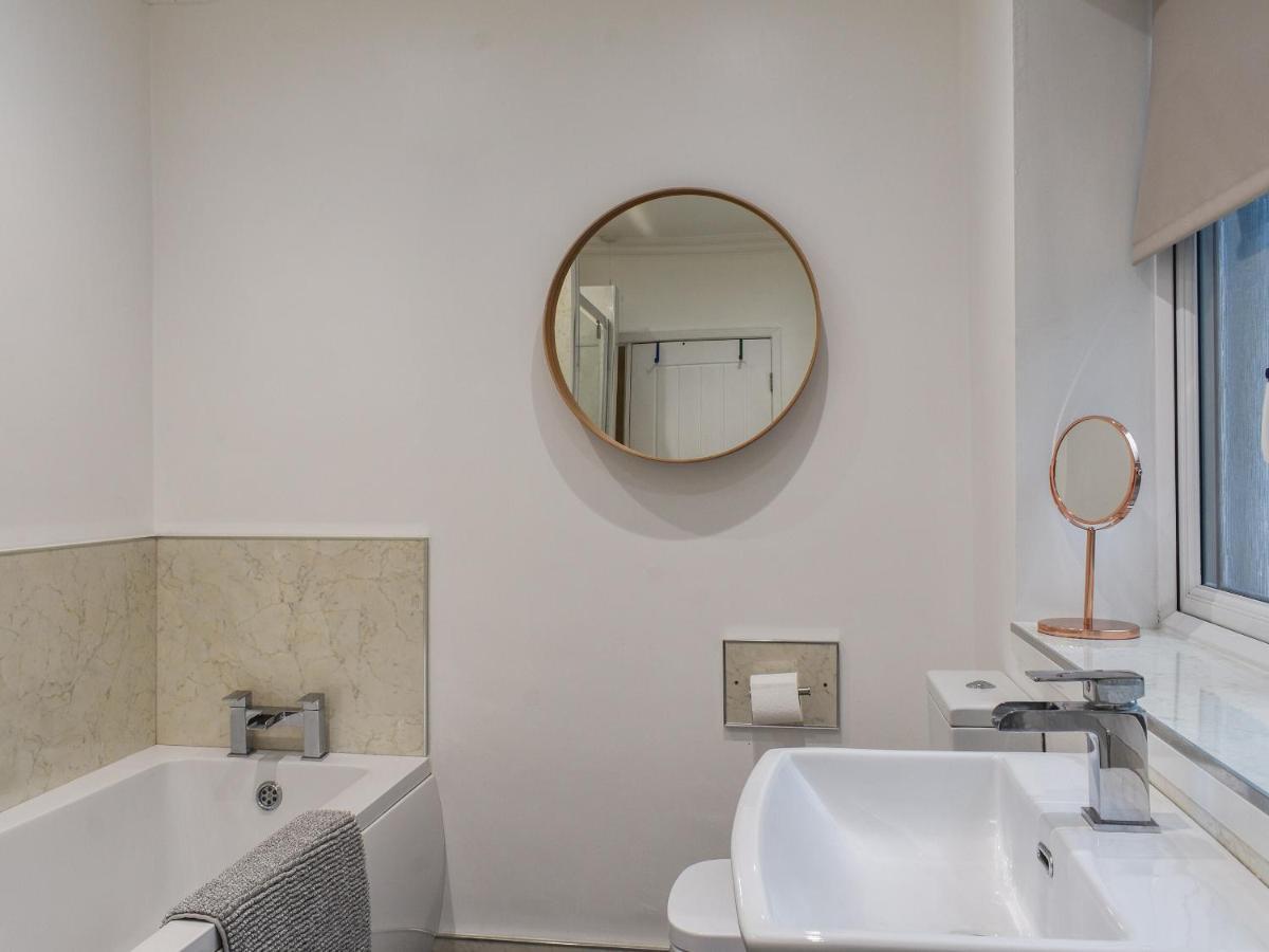 Sunset House Villa Whitby Ngoại thất bức ảnh